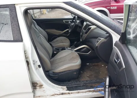 2012 Hyundai Veloster Base W/Gray from USA, damaged, VIN KMHTC6AD2CU030473